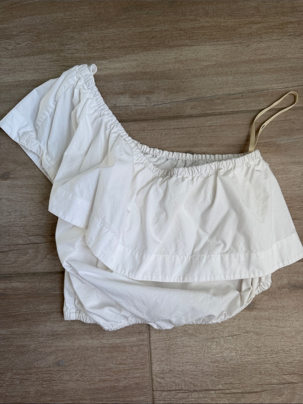 Wilfred White Off-Shoulder Ruffle-Trim Top